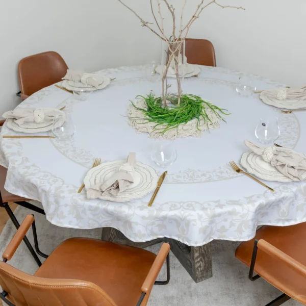 מפת שולחן מלטה – שמנת